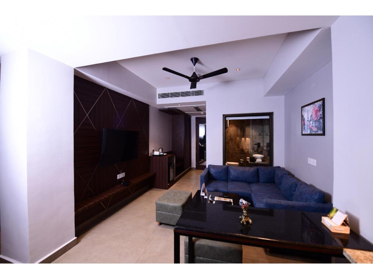 Belvedere Suites Greater Noida Exterior photo