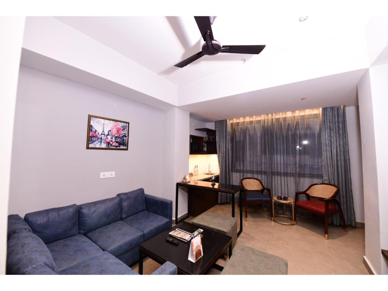 Belvedere Suites Greater Noida Exterior photo